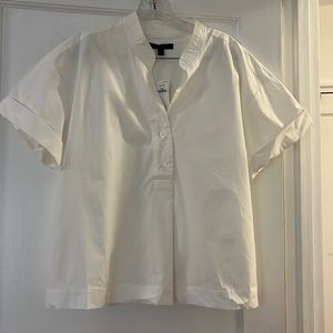 Banana Republic White Pleated-Back Shirt (100% Cotton). NWT. Size L